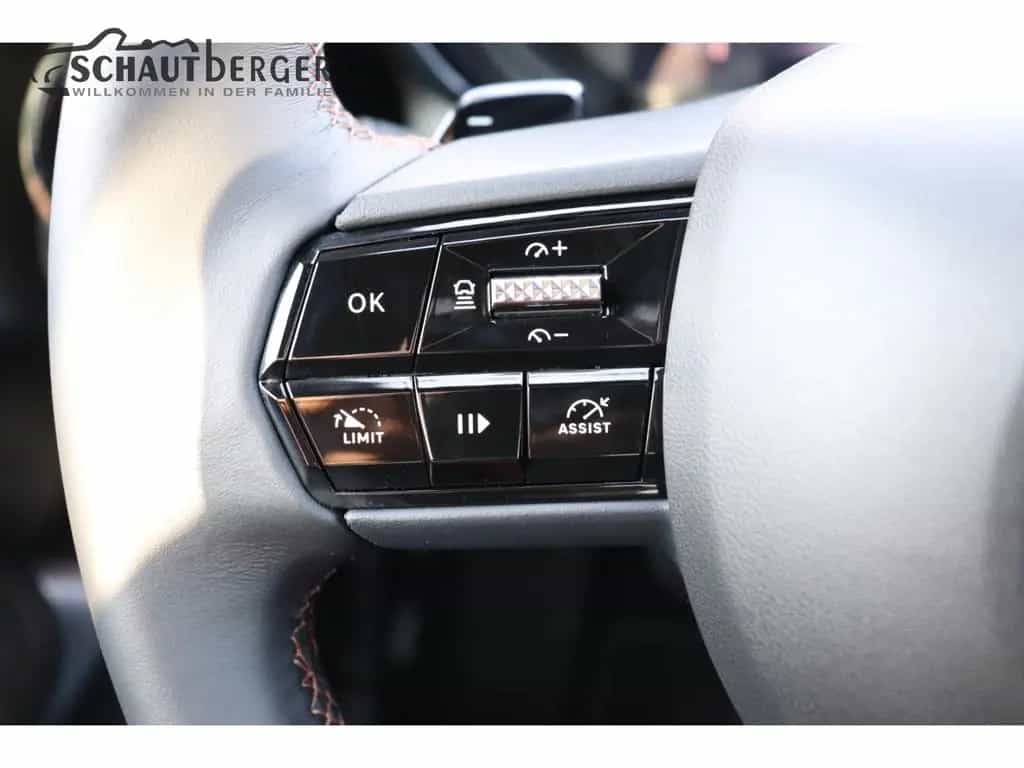 Alfa Romeo Junior Ibrida 1.2 VGT 48V-Hybrid 107 kW Intensa 02/2026-photo-21