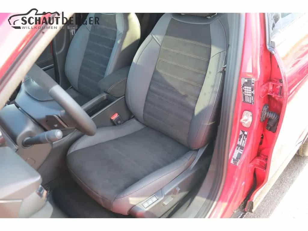 Alfa Romeo Junior Ibrida 1.2 VGT 48V-Hybrid 107 kW Intensa 02/2026-photo-27