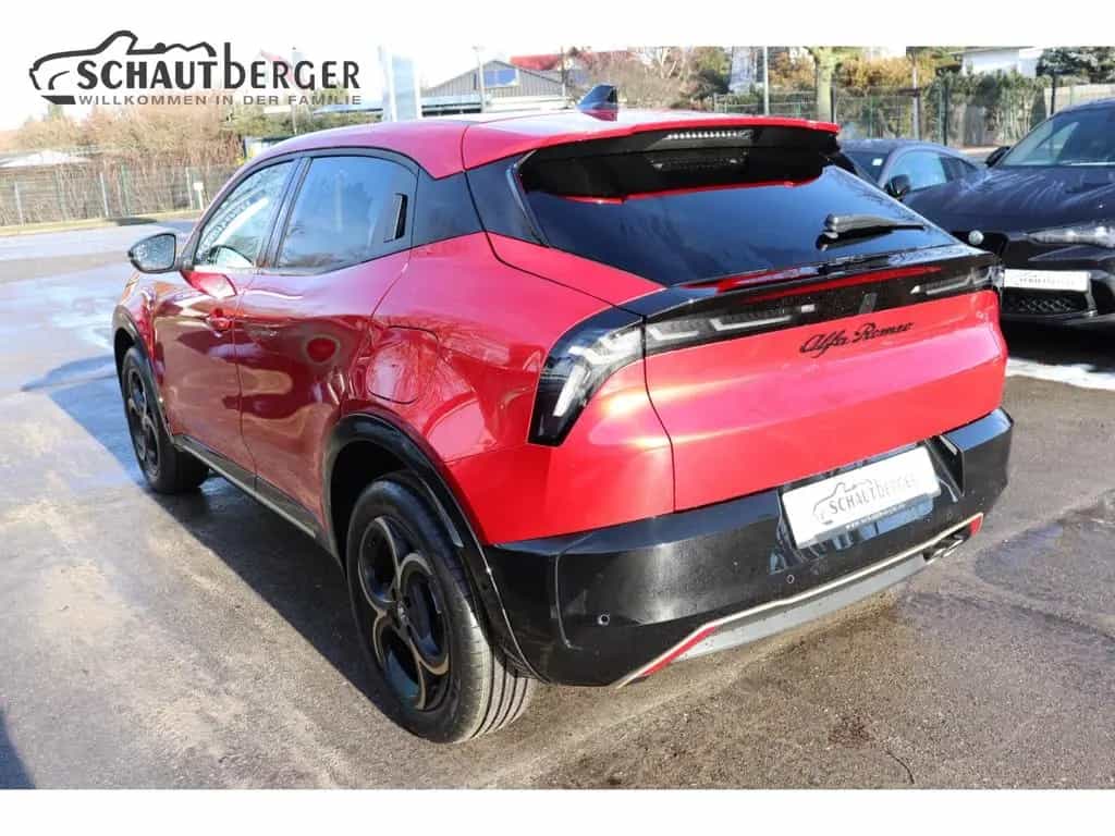 Alfa Romeo Junior Ibrida 1.2 VGT 48V-Hybrid 107 kW Intensa 02/2026-photo-4