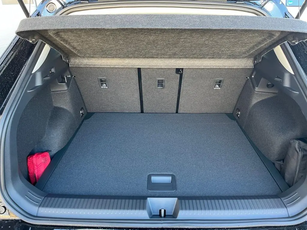 Volkswagen T-Roc Life 1.5 eTSI OPF 85 kW (116 PS) DSG null-photo-11