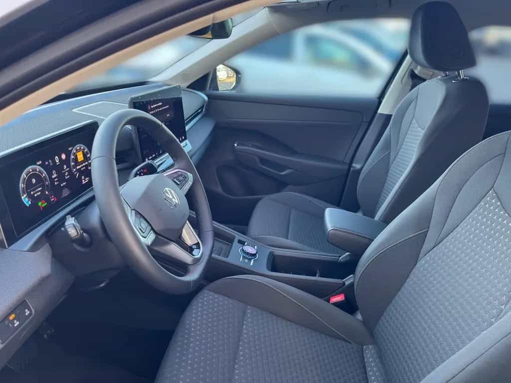 Volkswagen T-Roc Life 1.5 eTSI OPF 85 kW (116 PS) DSG null-photo-6