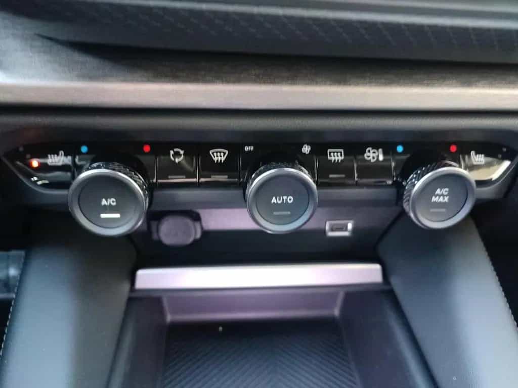 Citroën C5 X 1.2  PT YOU/ Assistenz/Teilleder/Carplay 09/2024-photo-17