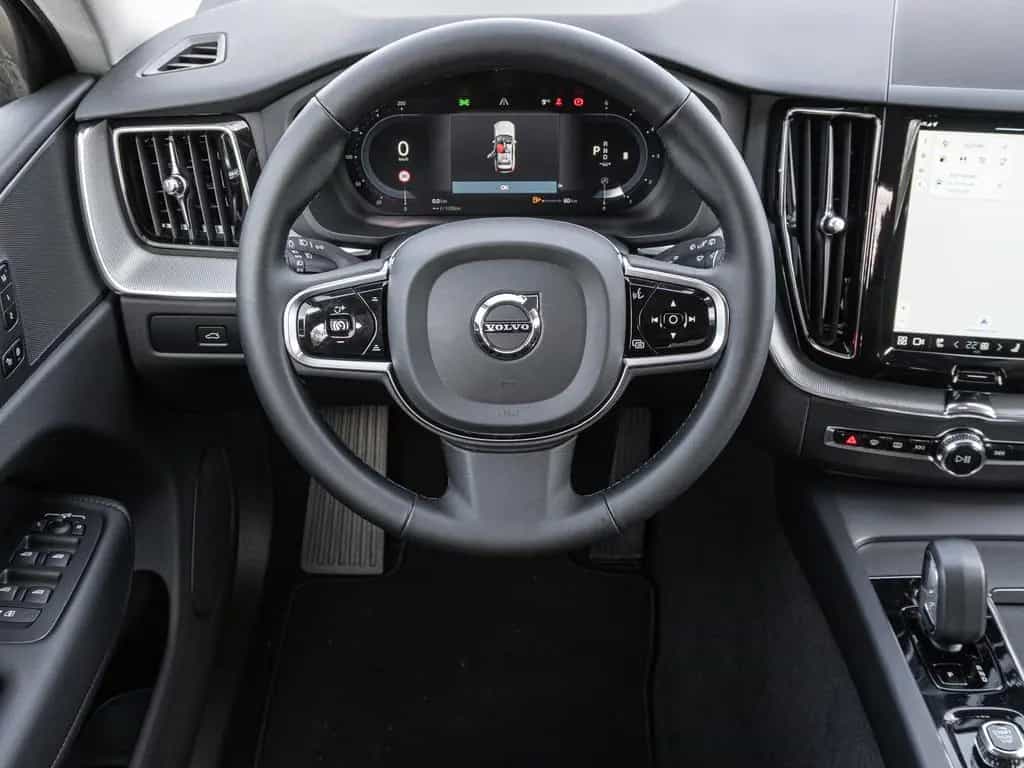 Volvo XC60 Plus Dark AWD Digitales Cockpit Memory Sitz 12/2023-photo-6