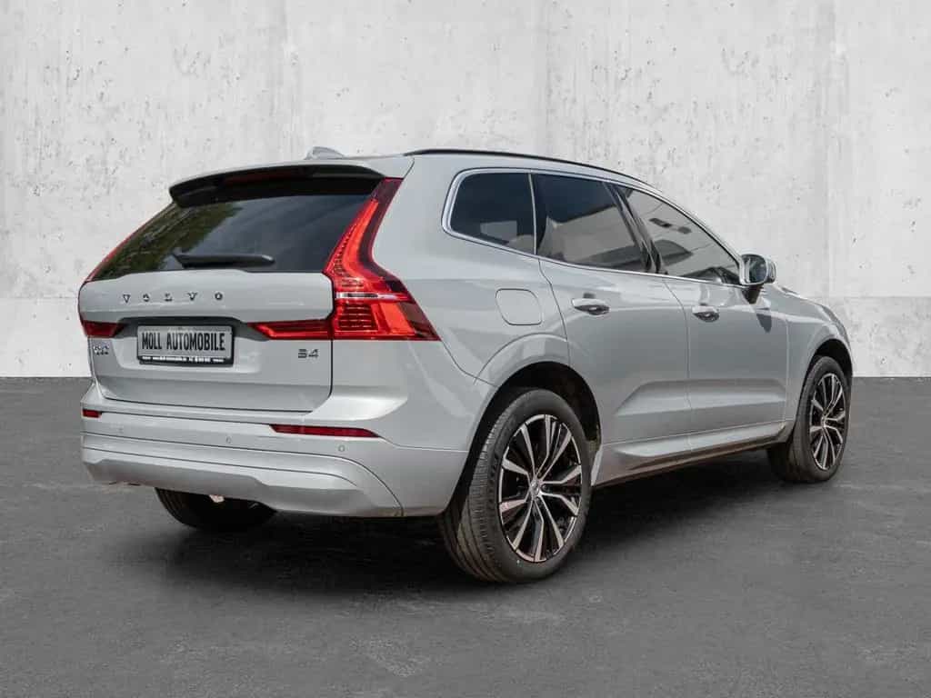 Volvo XC60 Core 2WD AHK Digitales Cockpit Soundsystem 12/2023-photo-1