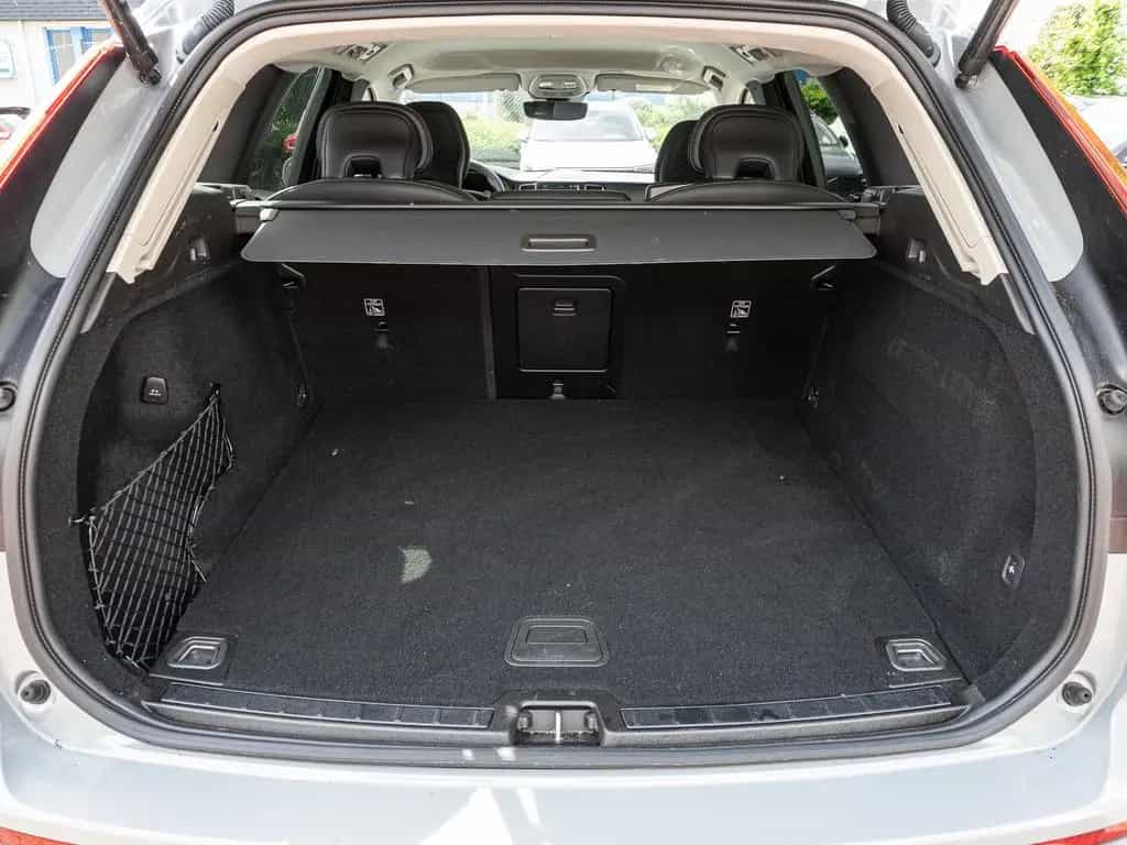 Volvo XC60 Core 2WD AHK Digitales Cockpit Soundsystem 12/2023-photo-16