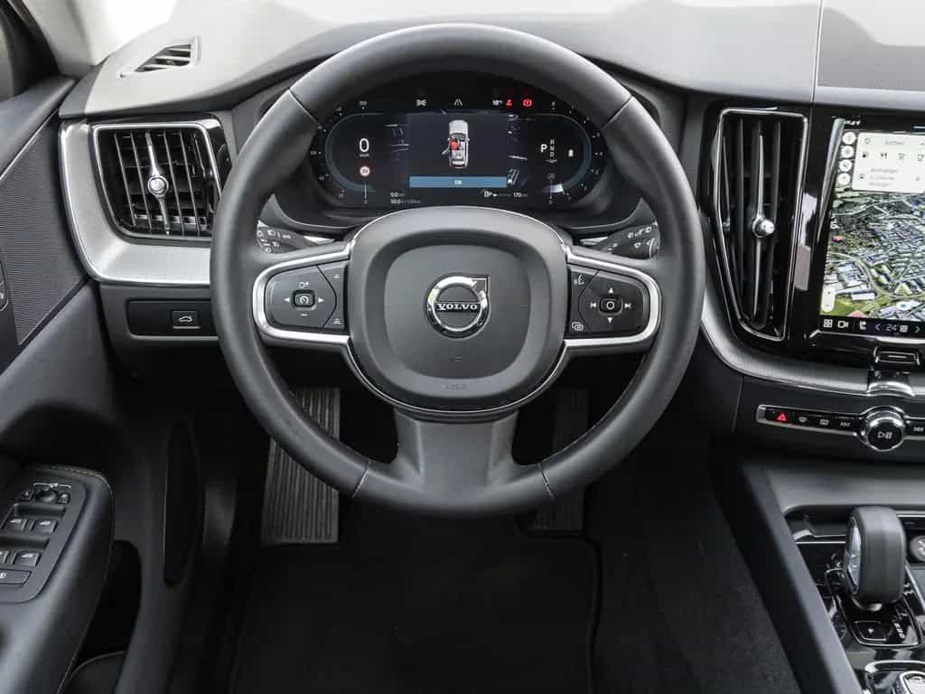 Volvo XC60 Core 2WD AHK Digitales Cockpit Soundsystem 12/2023-photo-9