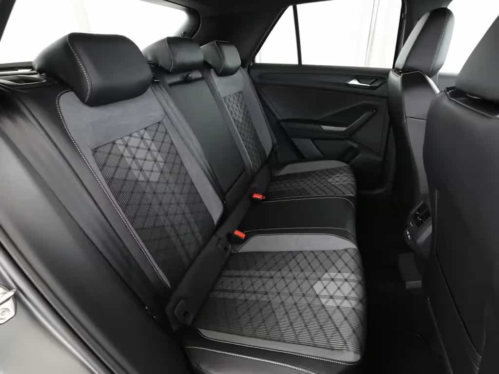 Volkswagen T-Roc 1.5 TSI DSG R-Line  LED Navi ACC Kamera Al 12/2025-photo-15