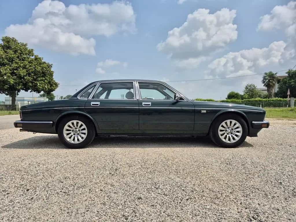 Jaguar XJ Sovereign 4.0 06/1991-photo-11