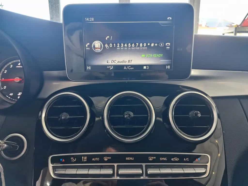 Mercedes-Benz C 300 Avantgarde*LED*SHZ*Navi*AHK* 11/2017-photo-11