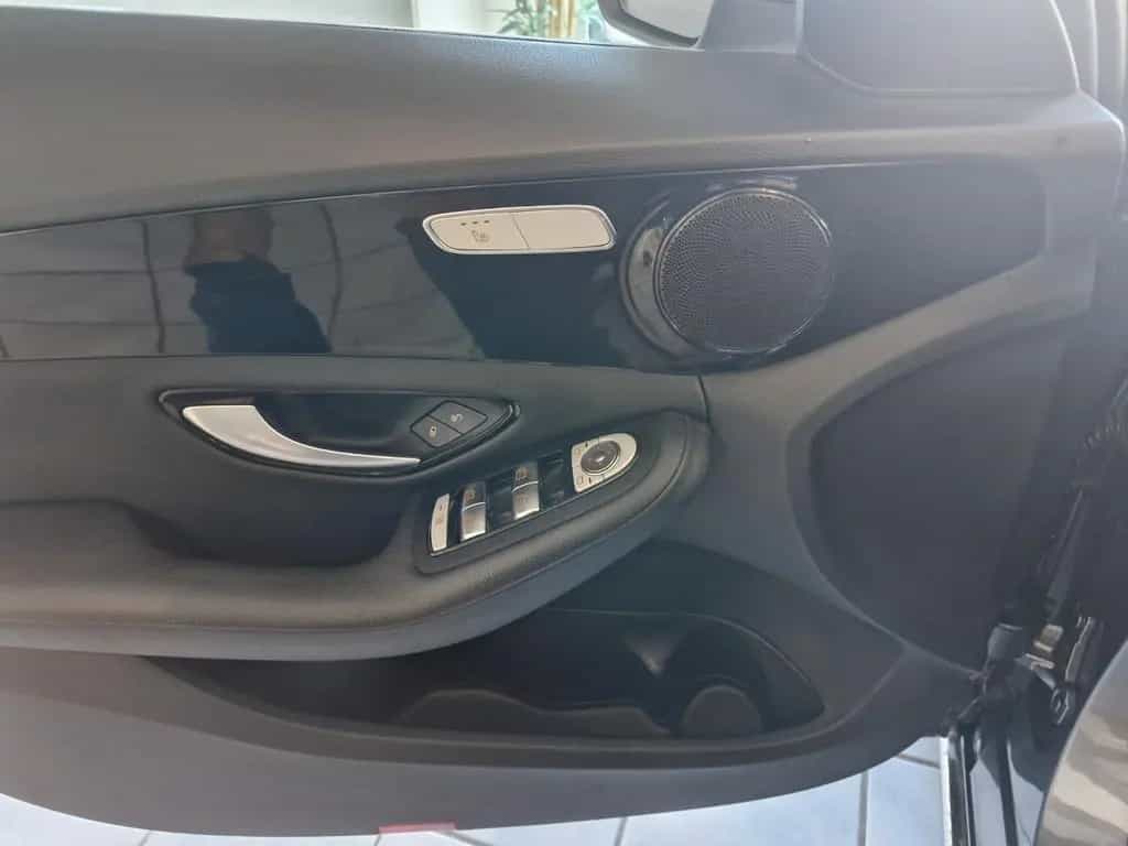 Mercedes-Benz C 300 Avantgarde*LED*SHZ*Navi*AHK* 11/2017-photo-14