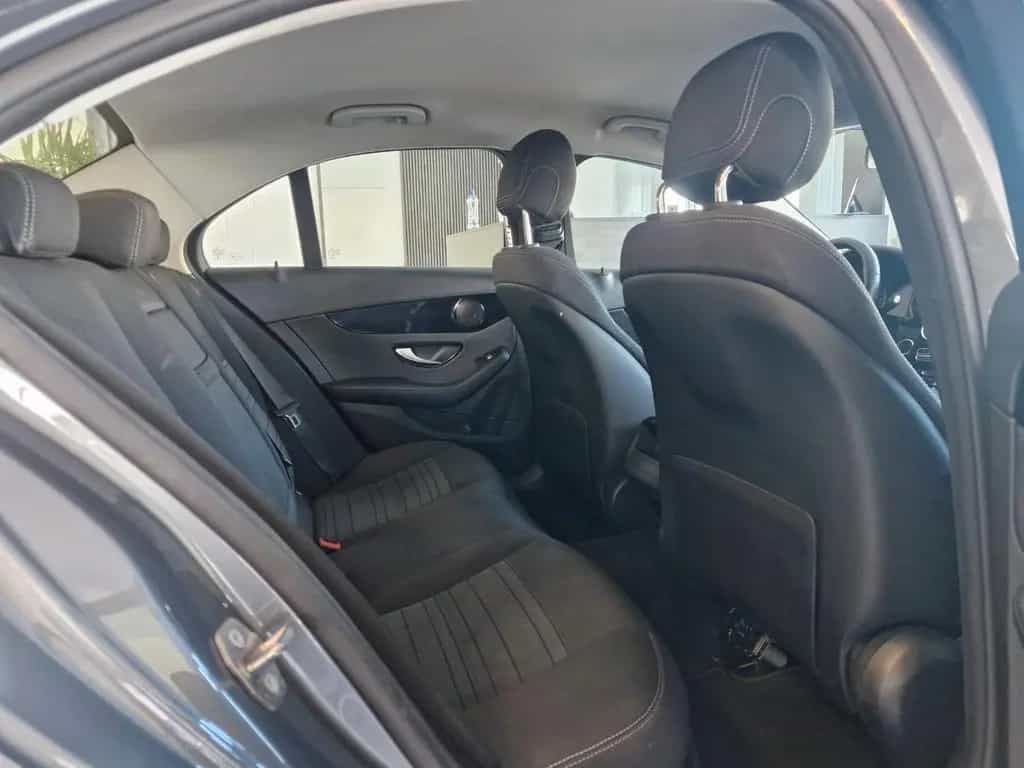 Mercedes-Benz C 300 Avantgarde*LED*SHZ*Navi*AHK* 11/2017-photo-17