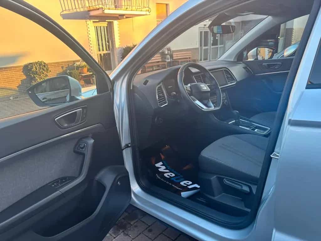 Seat Ateca Style*DSG*KAM*AHK*NAV*BEATS*CARPLAY*LED 09/2024-photo-7
