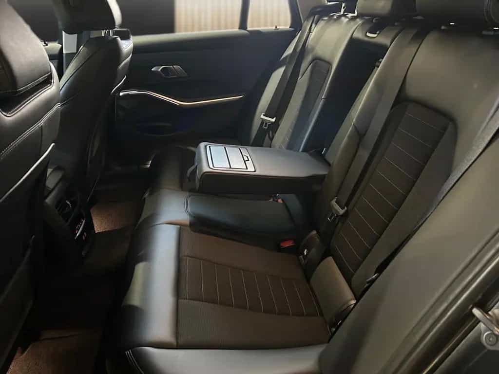 BMW 320 3er Touring 320d xDrive Sport Line 06/2021-photo-10