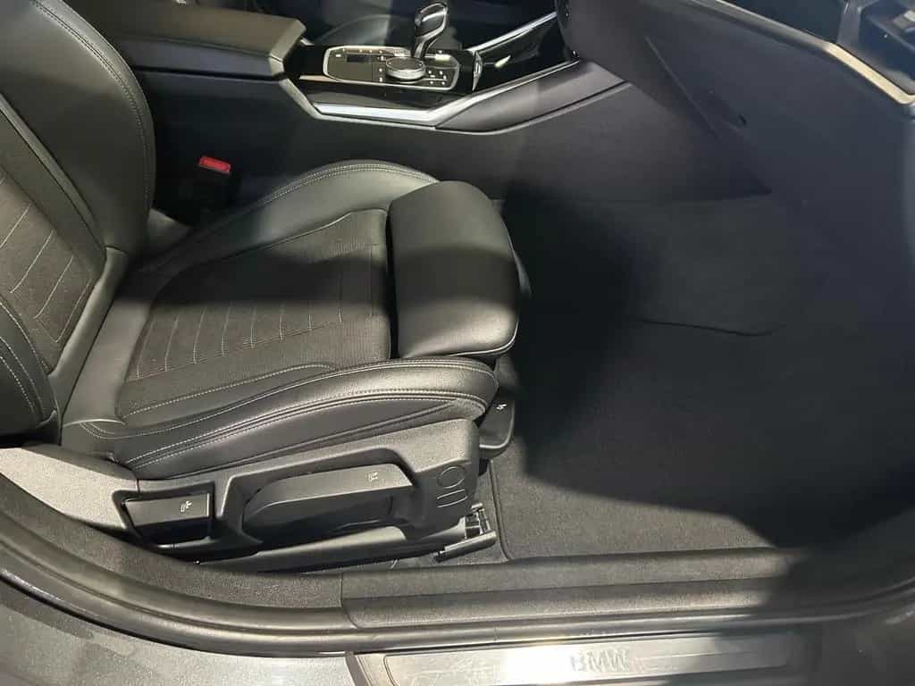 BMW 320 3er Touring 320d xDrive Sport Line 06/2021-photo-17