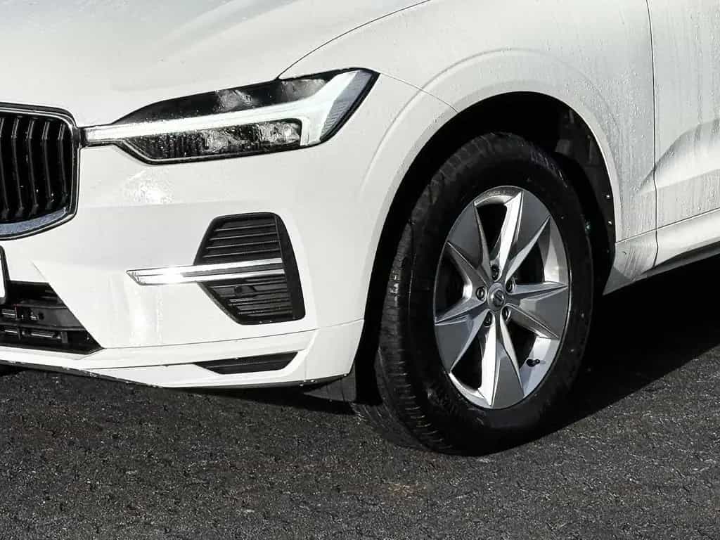 Volvo XC60 Momentum Pro 2WD AHK Digitales Cockpit Soun 12/2021-photo-1