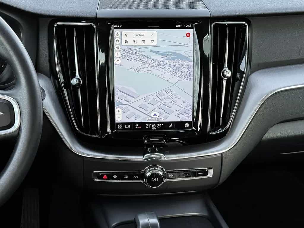 Volvo XC60 Momentum Pro 2WD AHK Digitales Cockpit Soun 12/2021-photo-7