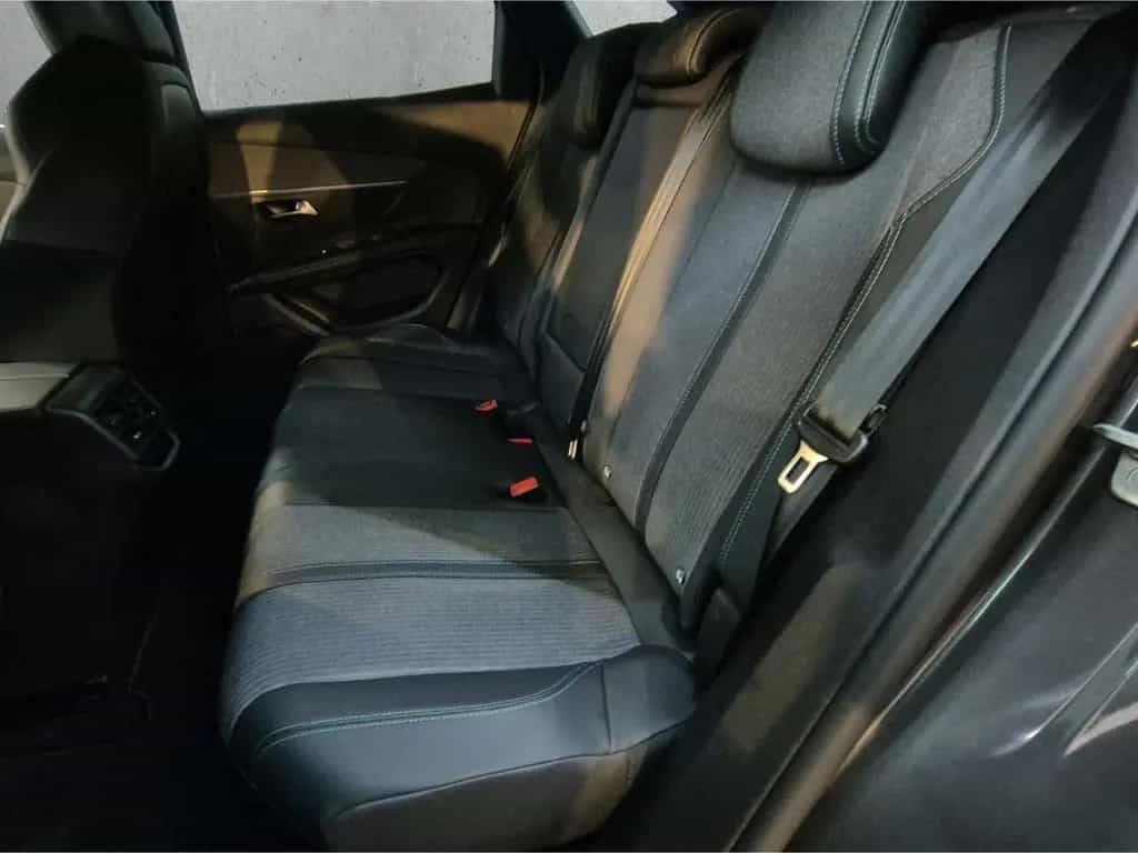 Peugeot 3008 Hybrid Allure Pack 136 e-DSC6 Navi LED SHZ 12/2023-photo-7