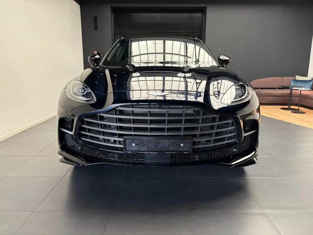 Aston Martin DBX 707 null-photo-0