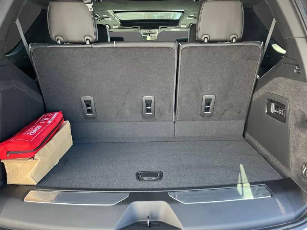 Cadillac Escalade Premium Luxury Plantinum 6.2lV8 07/2023-photo-10