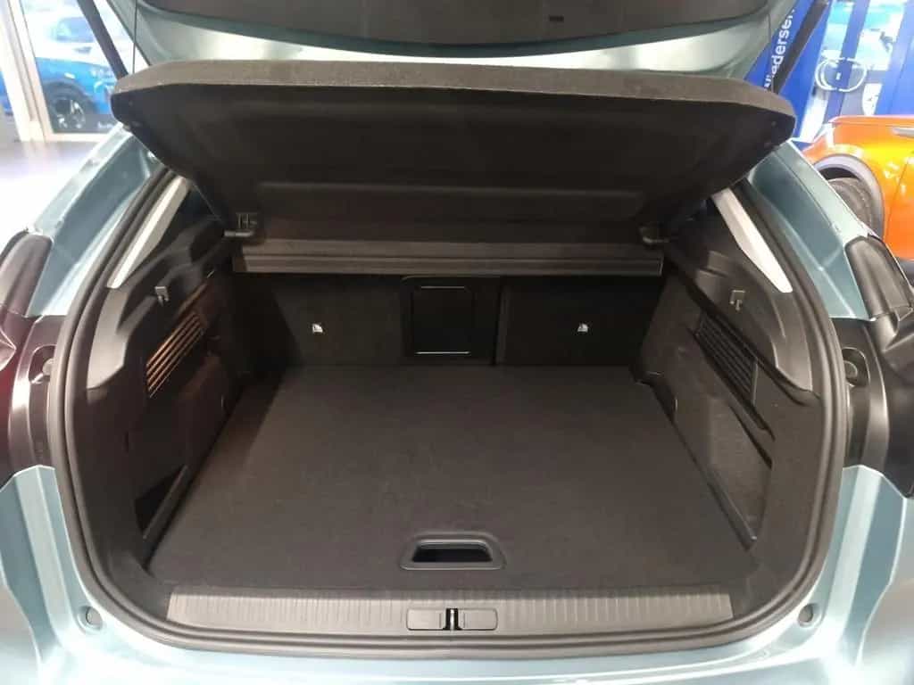 Citroën C4 1.2 PureTech 130 Shine KeyLess LED Navi LM 10/2023-photo-11