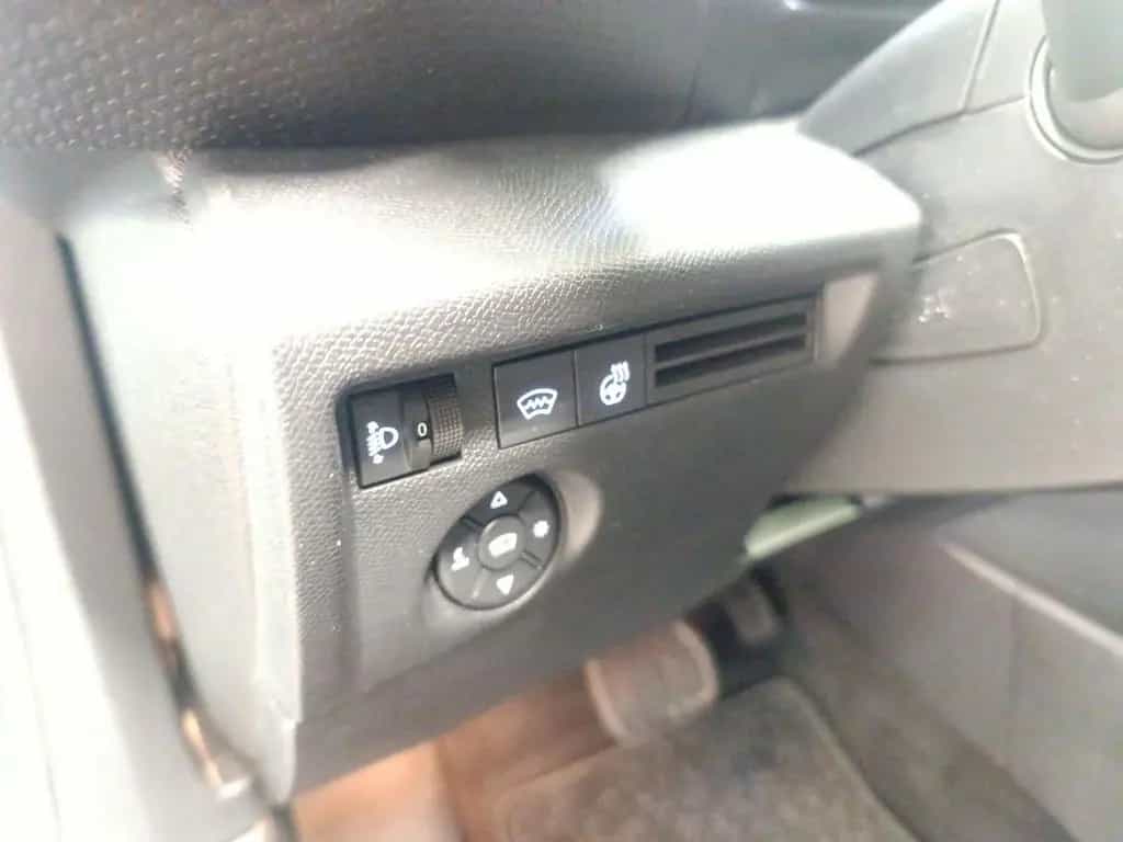 Citroën C4 1.2 PureTech 130 Shine KeyLess LED Navi LM 10/2023-photo-6