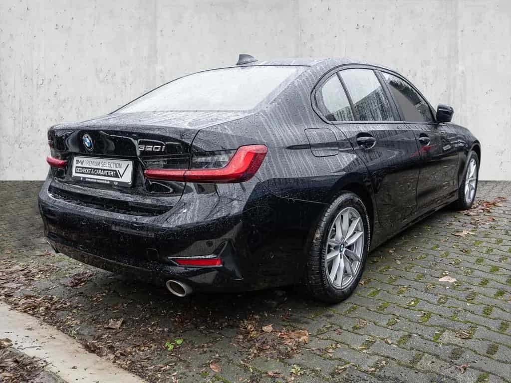 BMW 3 Series 320i xDrive Advantage Aut. AHK, PDC, Klimaautoma 01/2022-photo-1