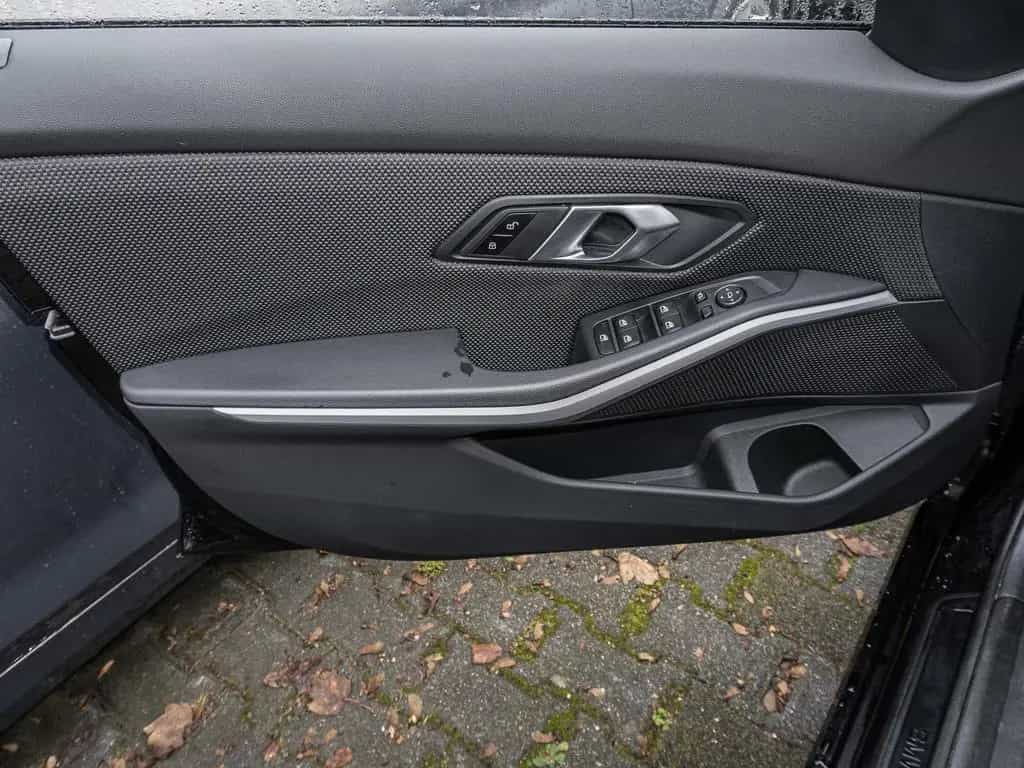 BMW 3 Series 320i xDrive Advantage Aut. AHK, PDC, Klimaautoma 01/2022-photo-12