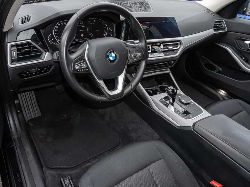 BMW 3 Series 320i xDrive Advantage Aut. AHK, PDC, Klimaautoma 01/2022-photo-4