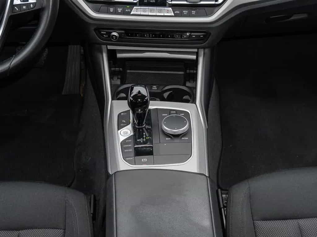 BMW 3 Series 320i xDrive Advantage Aut. AHK, PDC, Klimaautoma 01/2022-photo-8