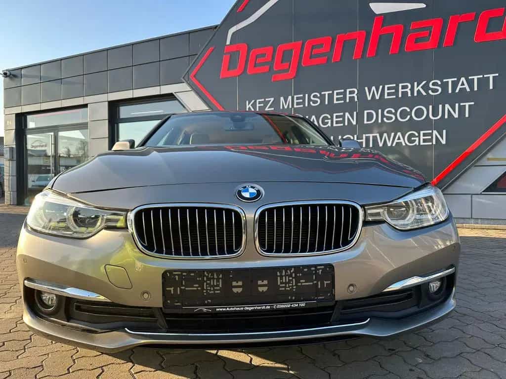 BMW 320 3 Touring 320 d Luxury Line LED NAV KAMERA 07/2016-photo-17