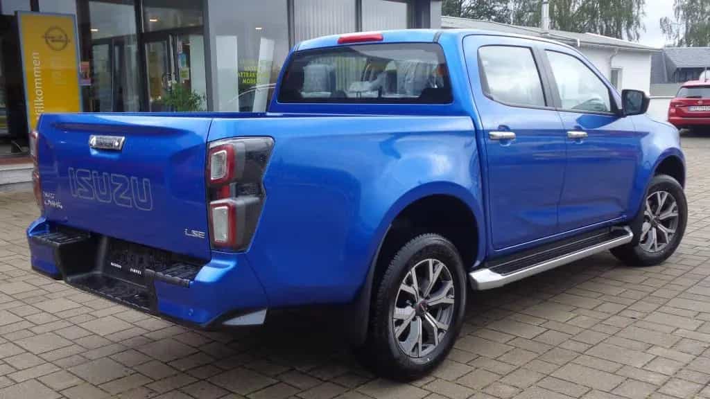 Isuzu D-Max Double Cab 4x4 LSE Klimaautomatik+LED+Kame 06/2024-photo-4