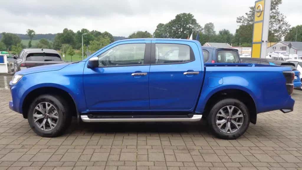 Isuzu D-Max Double Cab 4x4 LSE Klimaautomatik+LED+Kame 06/2024-photo-7