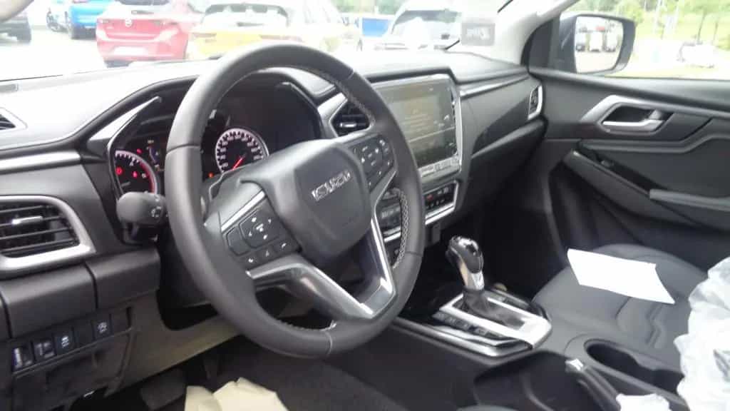 Isuzu D-Max Double Cab 4x4 LSE Klimaautomatik+LED+Kame 06/2024-photo-8