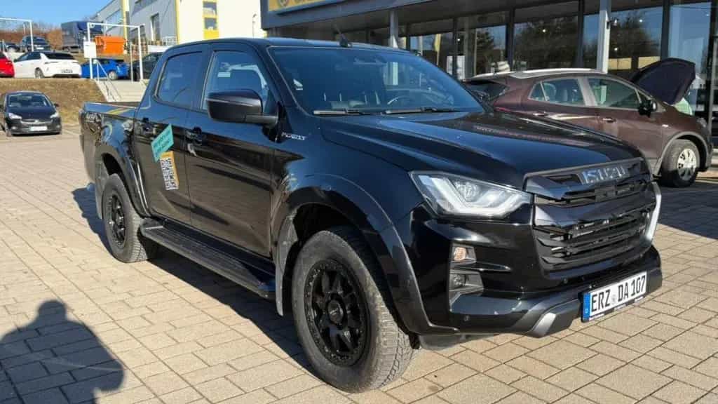 Isuzu D-Max Double Cab V-Cross Klimaautomatik+Kamera+L 12/2024-photo-2