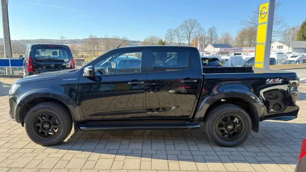 Isuzu D-Max Double Cab V-Cross Klimaautomatik+Kamera+L 12/2024-photo-7