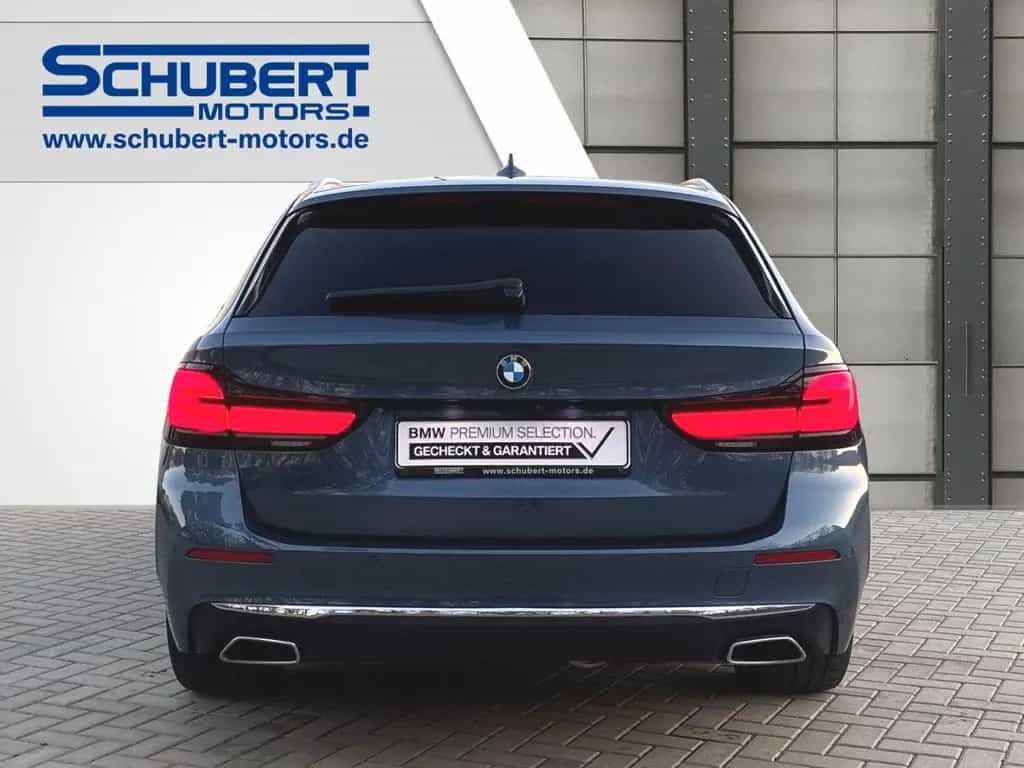 BMW 5 Series 520 d xDrive Touring Luxury Line PANO HUD HIFI L 12/2022-photo-14