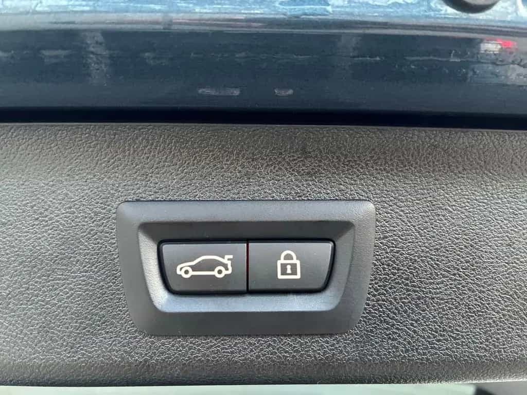 BMW 5 Series 520 d xDrive Touring Luxury Line PANO HUD HIFI L 12/2022-photo-18