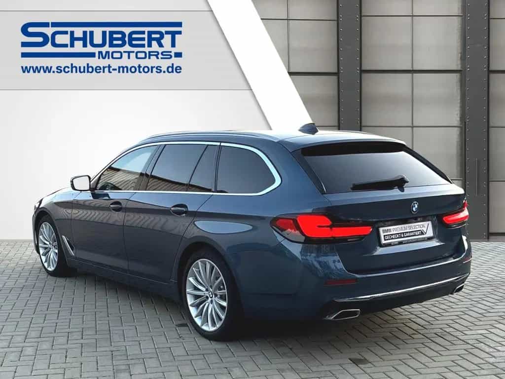 BMW 5 Series 520 d xDrive Touring Luxury Line PANO HUD HIFI L 12/2022-photo-2