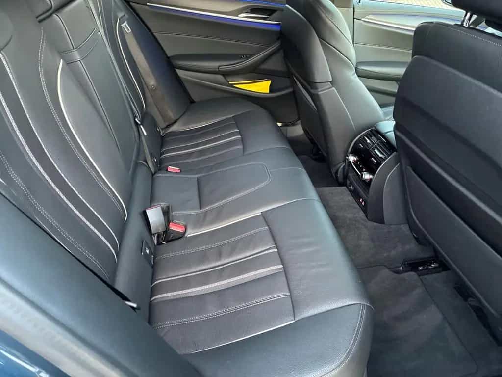 BMW 5 Series 520 d xDrive Touring Luxury Line PANO HUD HIFI L 12/2022-photo-9