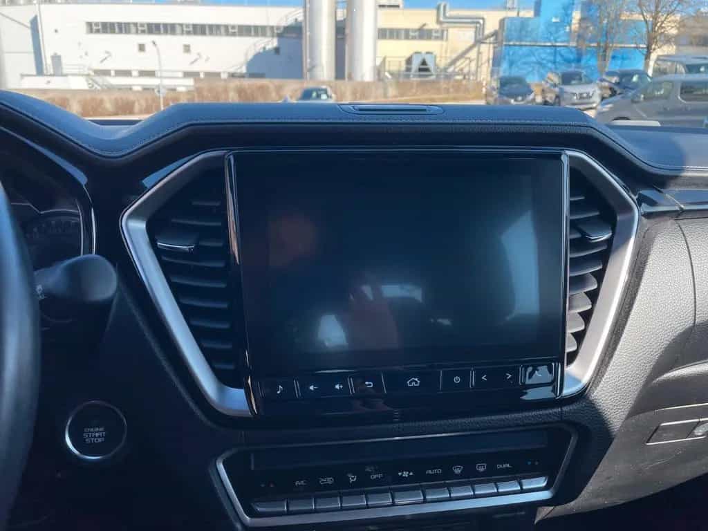 Isuzu D-Max V-CROSS D-CAB (* GARANTIE BIS 06 / 2028 *) 06/2023-photo-4