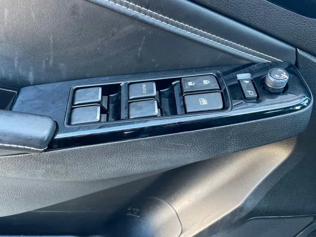 Isuzu D-Max V-CROSS D-CAB (* GARANTIE BIS 06 / 2028 *) 06/2023-photo-5