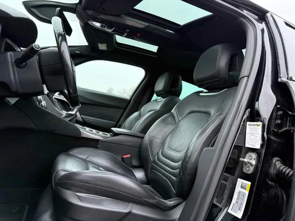 DS Automobiles DS5 DS 5 Business Class 07/2017-photo-9