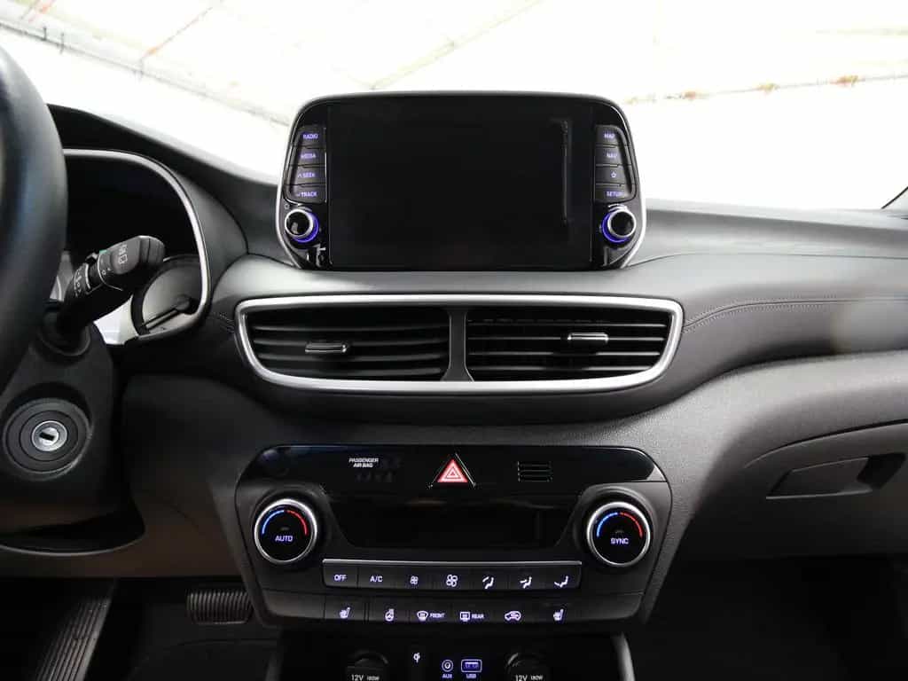 Hyundai Tucson 1.6 CRDi DPF 2WD 7-DCT LED+NAVI+KAMERA 03/2019-photo-11
