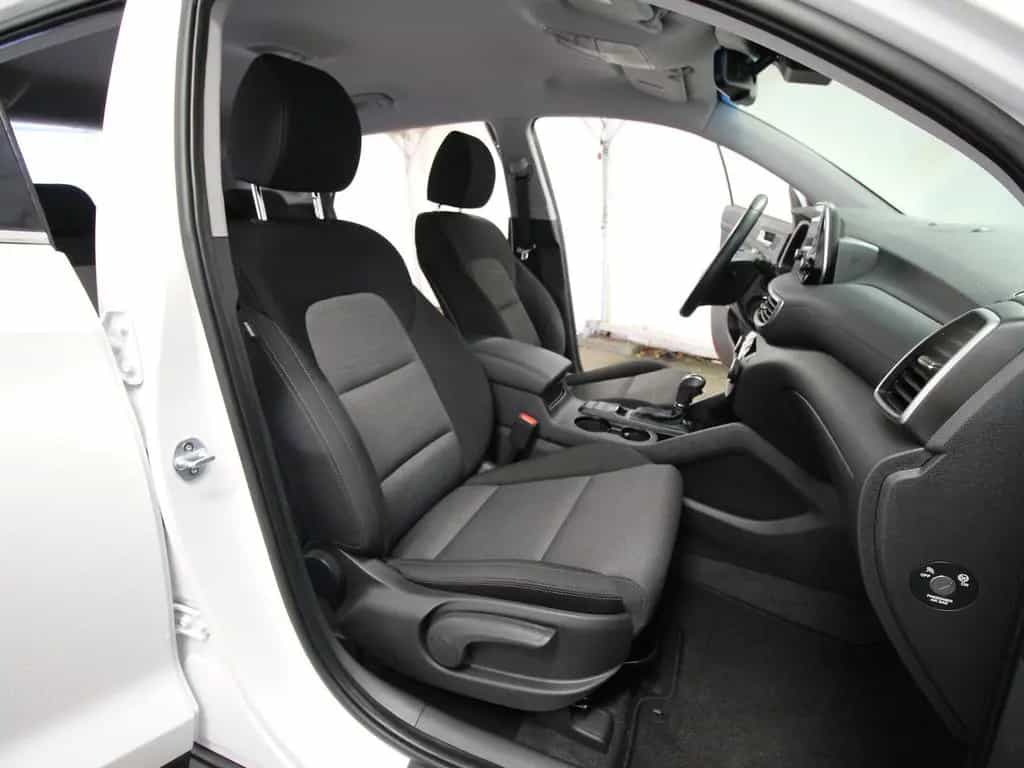 Hyundai Tucson 1.6 CRDi DPF 2WD 7-DCT LED+NAVI+KAMERA 03/2019-photo-19