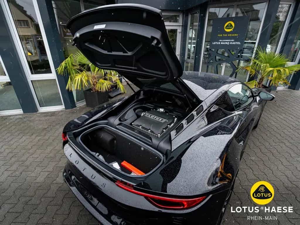 Lotus Emira V6 Cosmos Black - by LOTUS HAESE 05/2026-photo-11