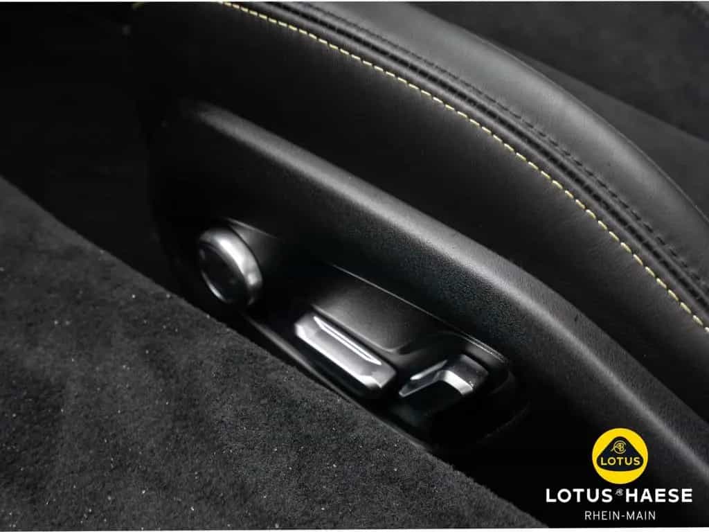 Lotus Emira V6 Cosmos Black - by LOTUS HAESE 05/2026-photo-20