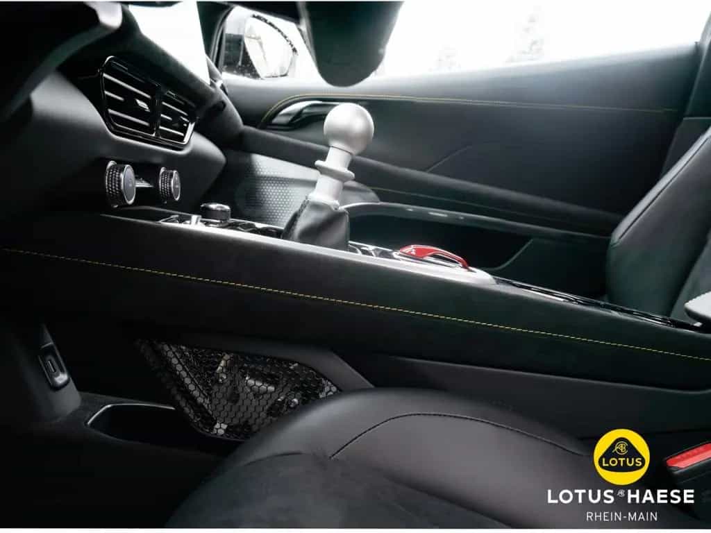 Lotus Emira V6 Cosmos Black - by LOTUS HAESE 05/2026-photo-23