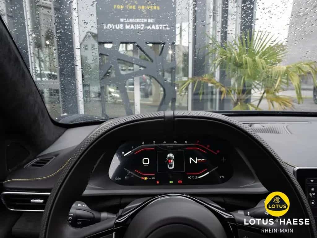 Lotus Emira V6 Cosmos Black - by LOTUS HAESE 05/2026-photo-27