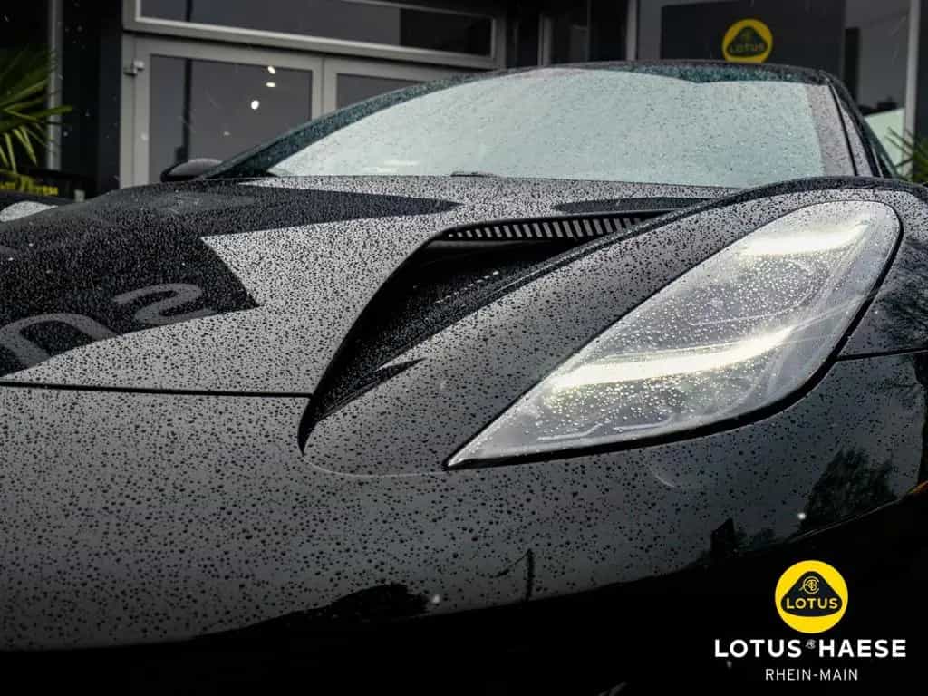Lotus Emira V6 Cosmos Black - by LOTUS HAESE 05/2026-photo-3