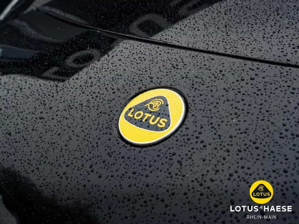 Lotus Emira V6 Cosmos Black - by LOTUS HAESE 05/2026-photo-4